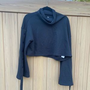 Women's Black Cropped Sweatshirt